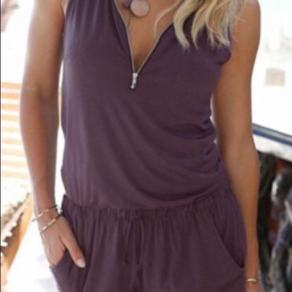  Solid Pocket Zipper Romper